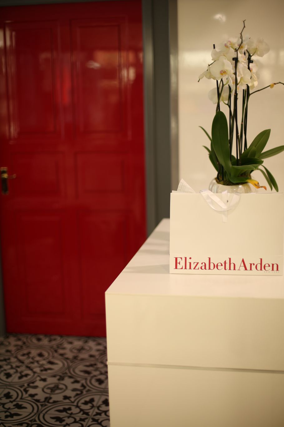 elizabeth_arden_red_door_5