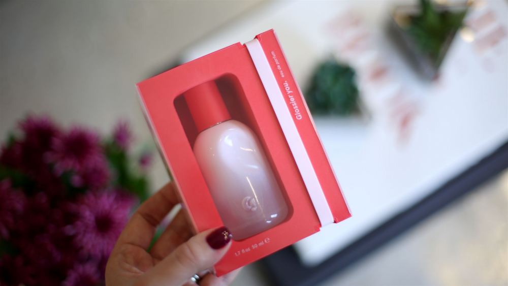 Glossier You Perfume Review - The Beauty Minimalist