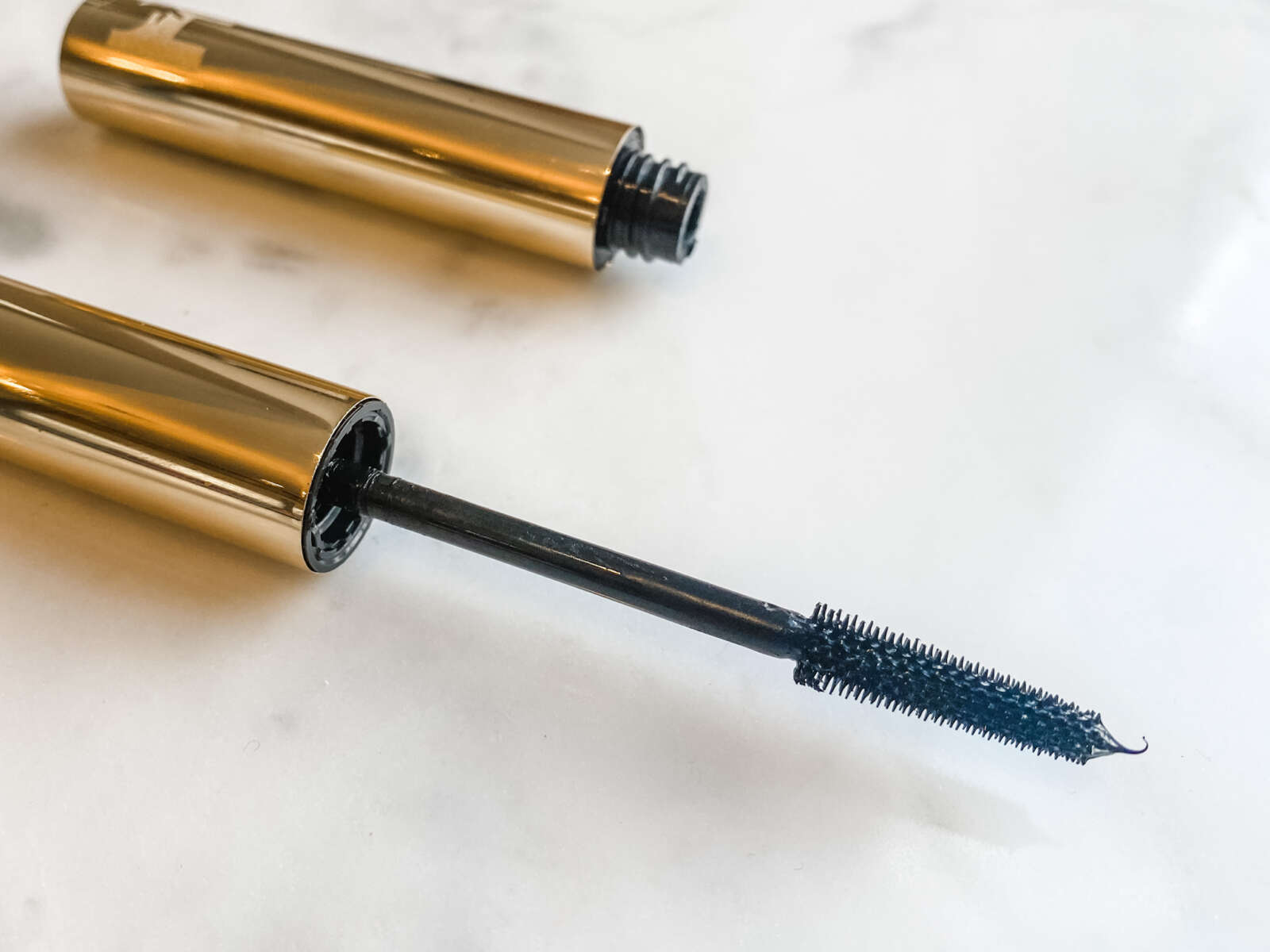 REVIEW Hourglass Unlocked Mascara Fleur De Force